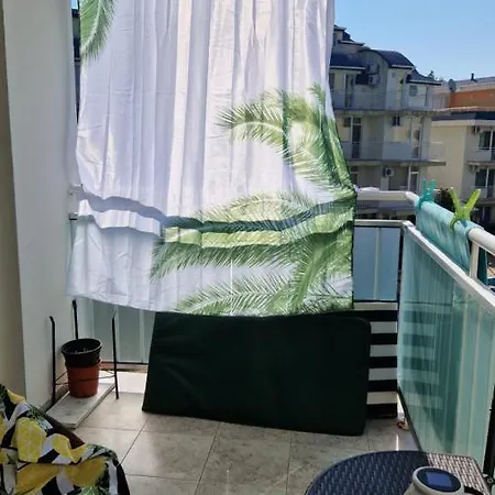 Aпартамент с две спални, кухня и хол Apartment Ravda